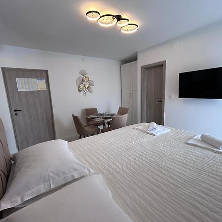Apartmani Biokovo Makarska Bagian luar foto