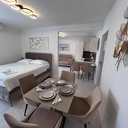 Apartmani Biokovo Makarska Bagian luar foto