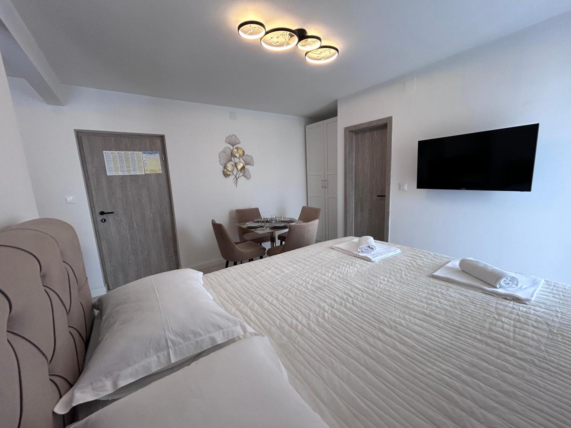 Apartmani Biokovo Makarska Bagian luar foto