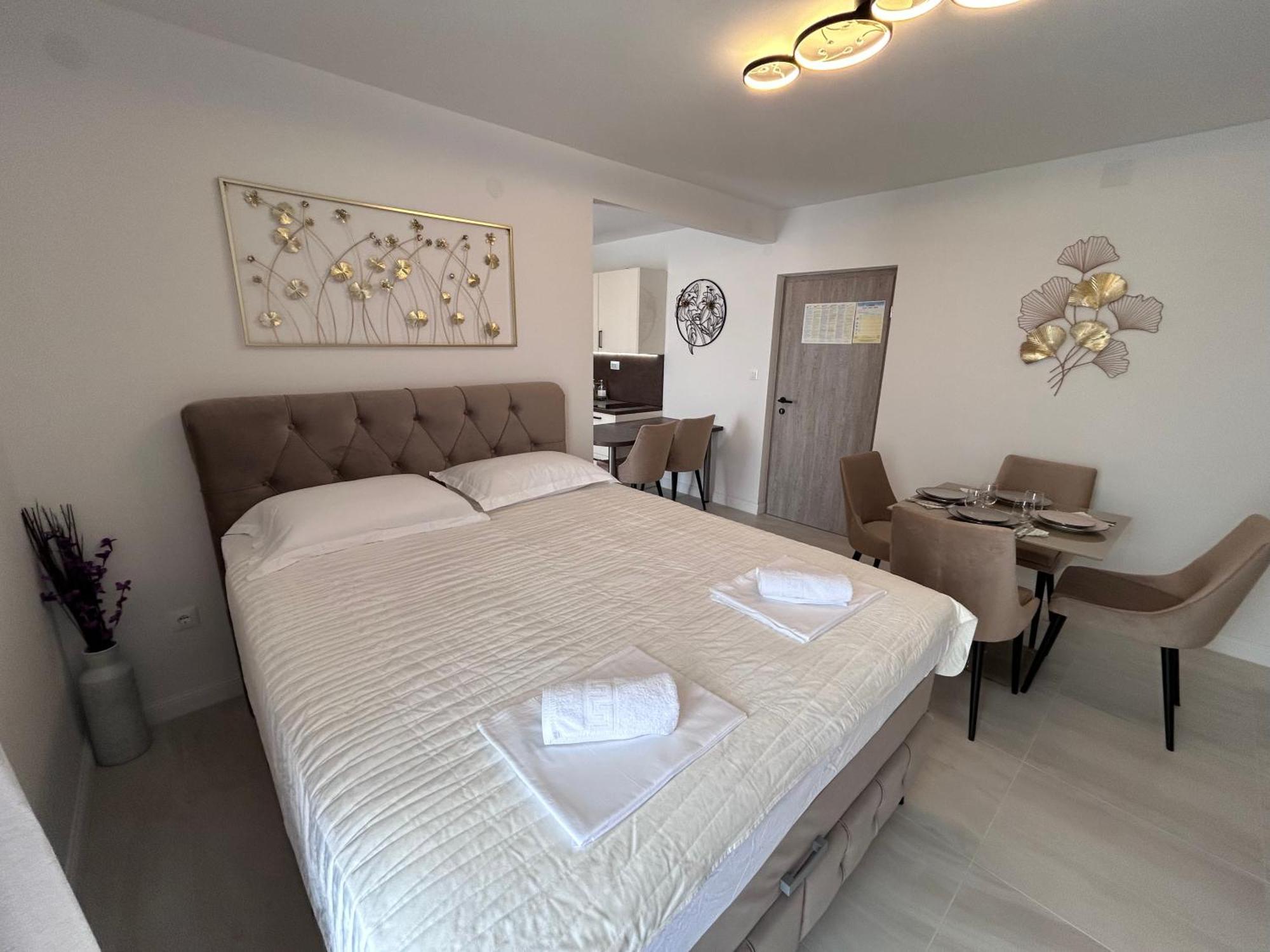 Apartmani Biokovo Makarska Bagian luar foto